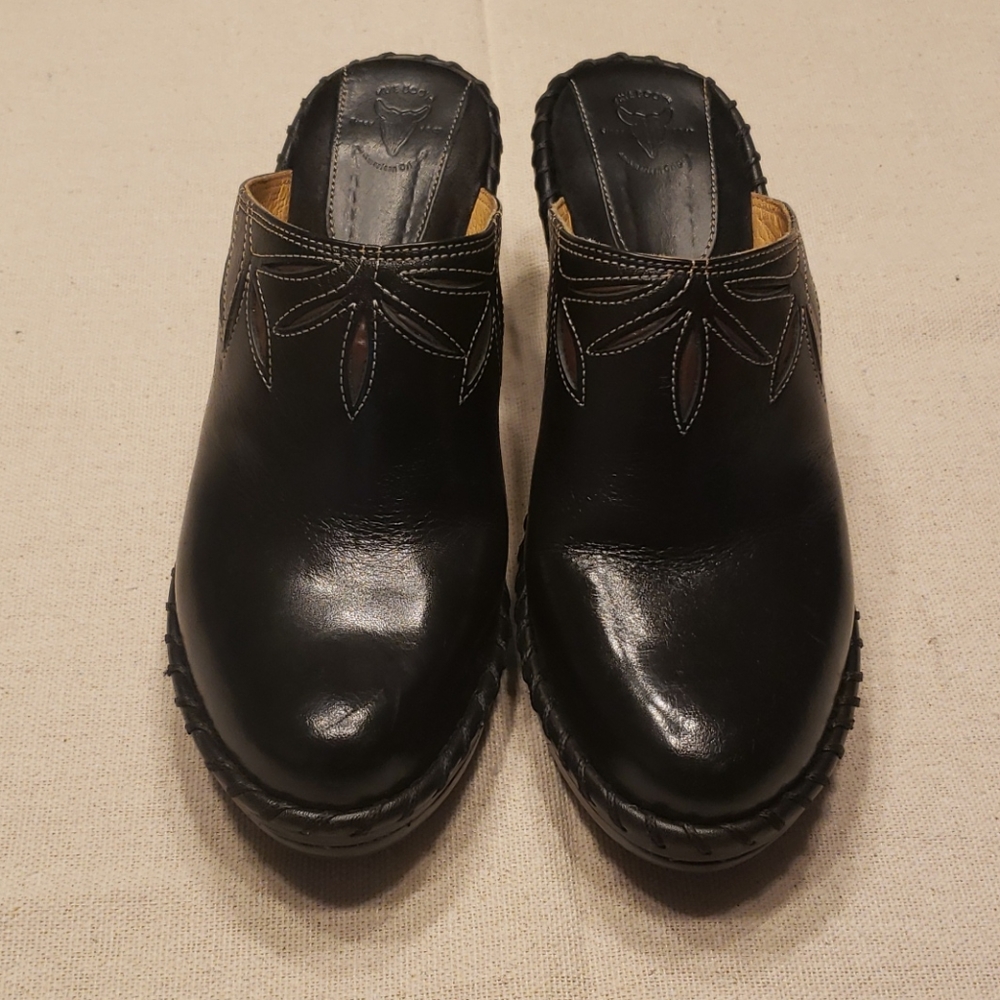 Frye Charlotte Clogs